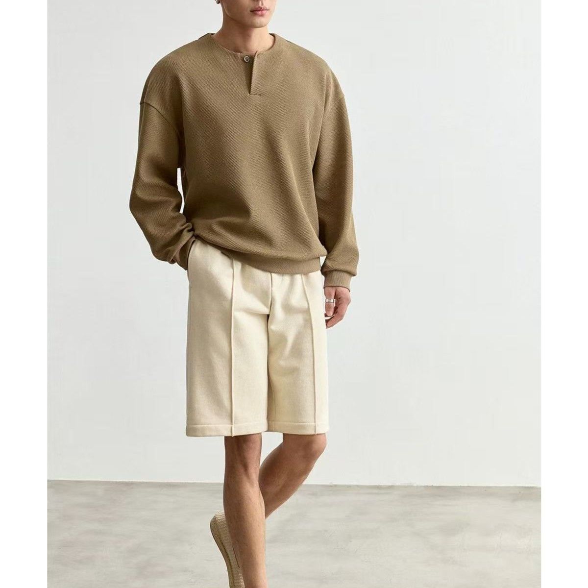 Men's Classic Crew-Neck Sweatshirt