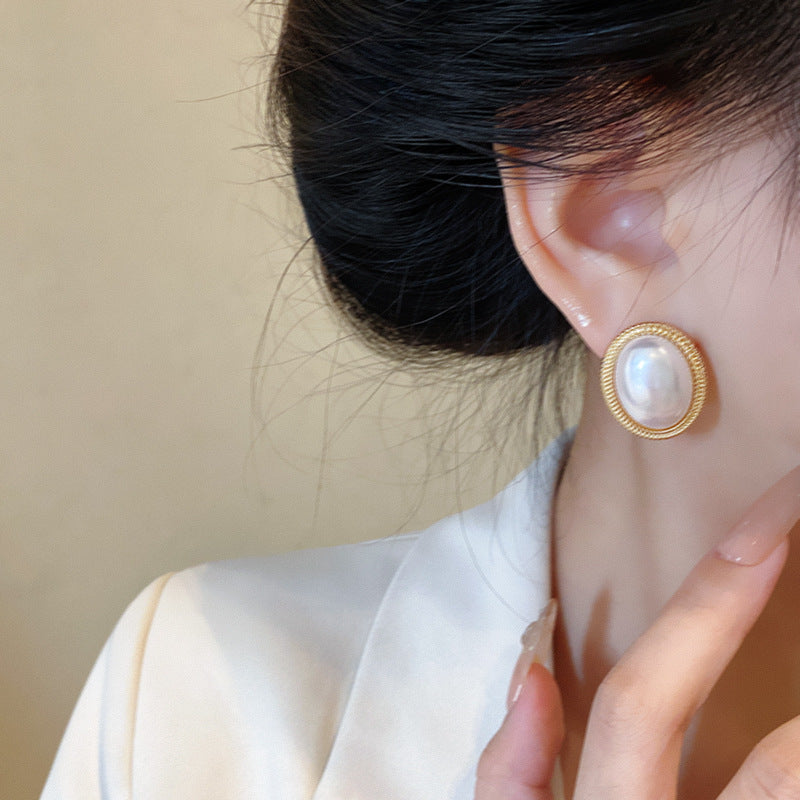 Vintage Pearl Stud Earrings